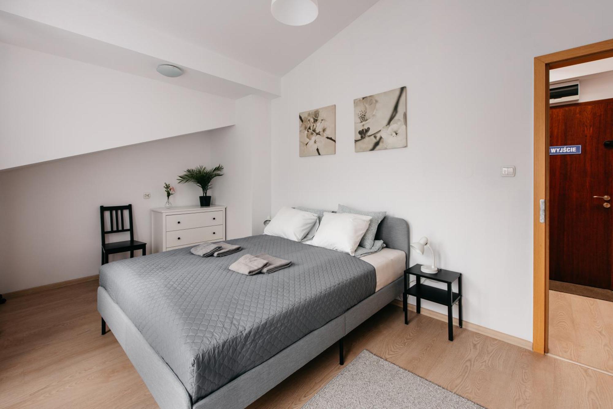 Fully-Furnished Apartment With Air Conditioning For Families, Cracow Old Town Kraków Eksteriør billede