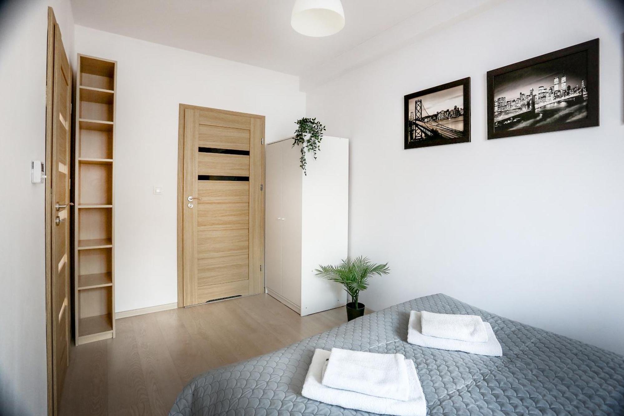 Fully-Furnished Apartment With Air Conditioning For Families, Cracow Old Town Kraków Eksteriør billede