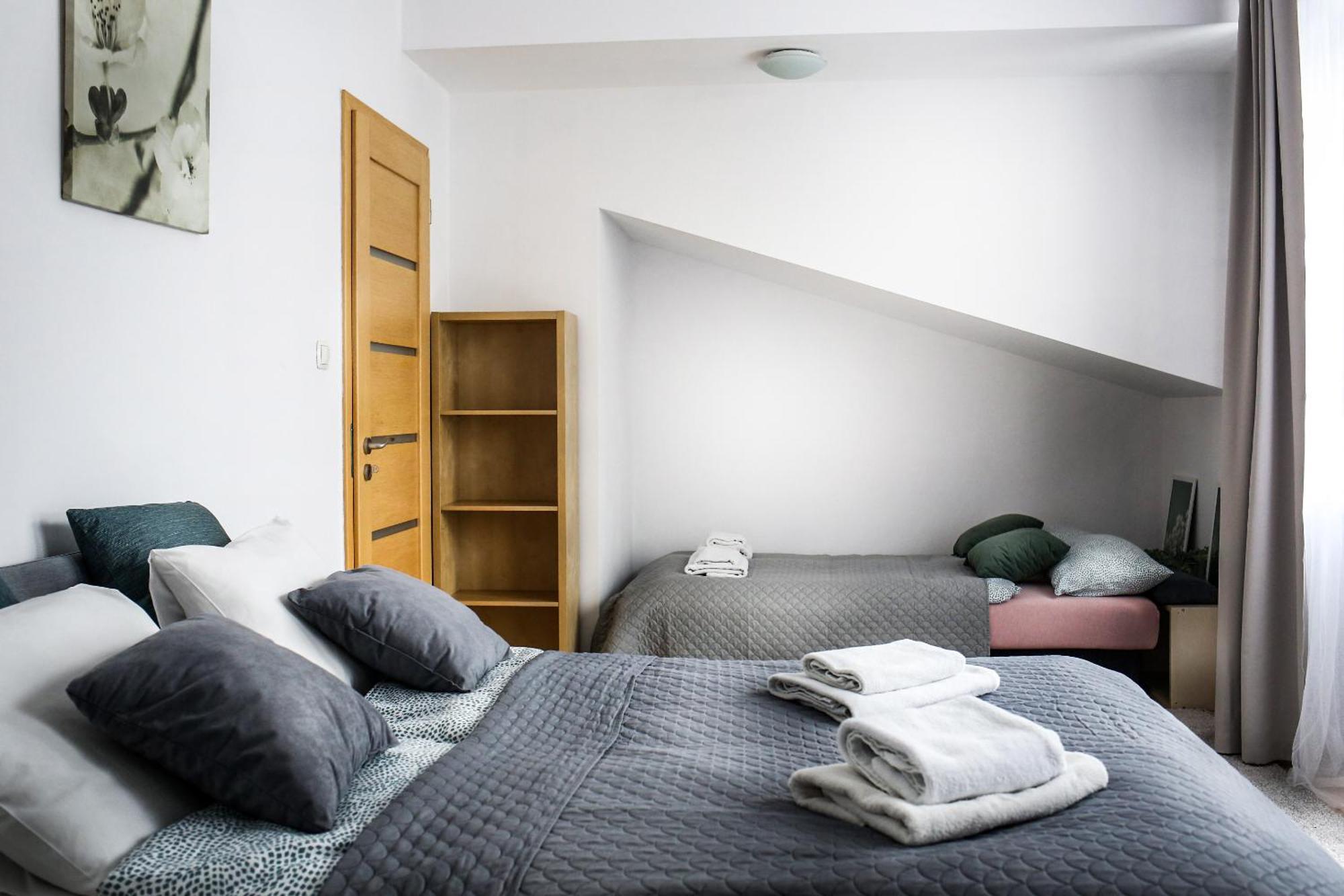 Fully-Furnished Apartment With Air Conditioning For Families, Cracow Old Town Kraków Eksteriør billede