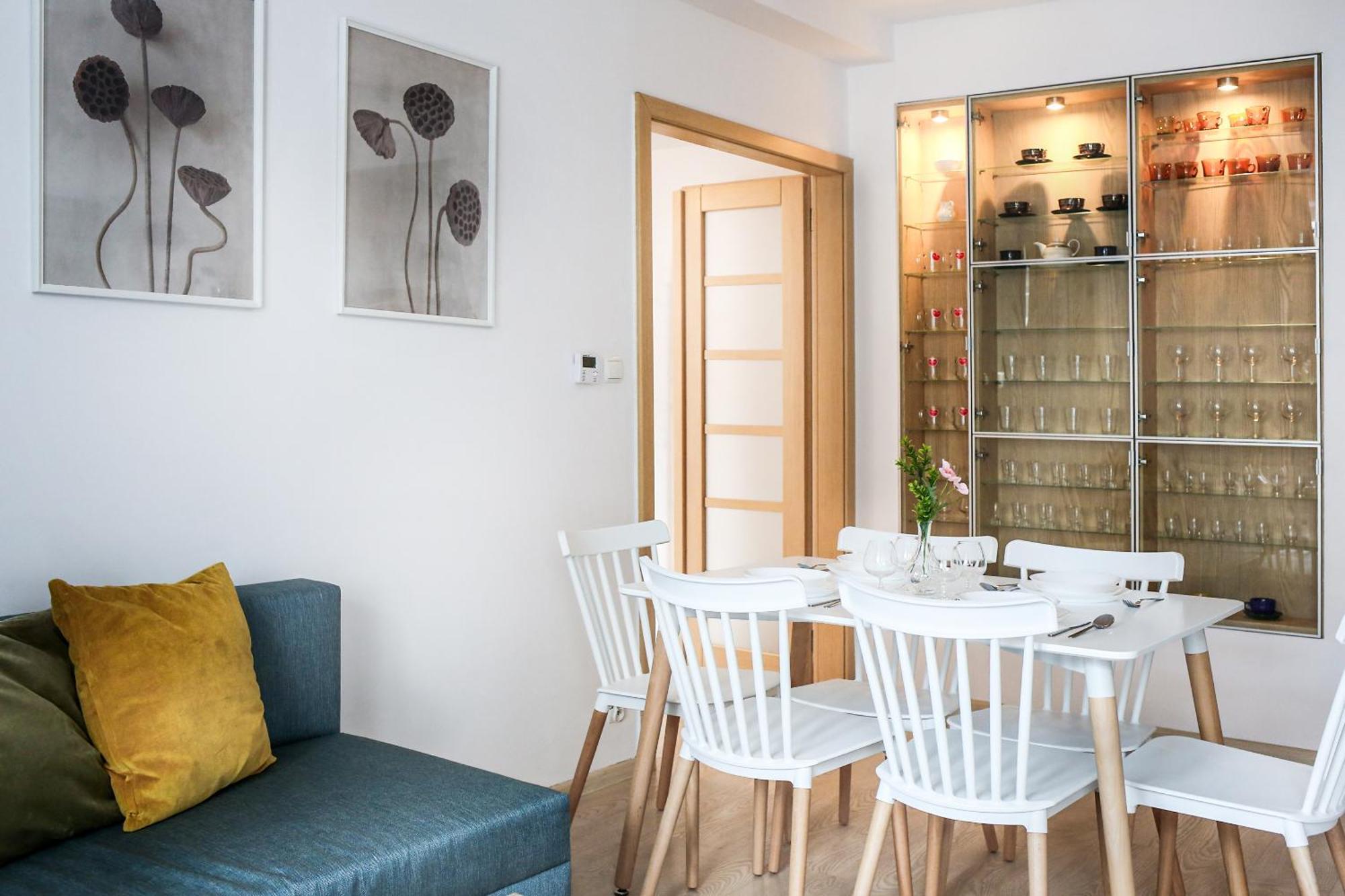 Fully-Furnished Apartment With Air Conditioning For Families, Cracow Old Town Kraków Eksteriør billede