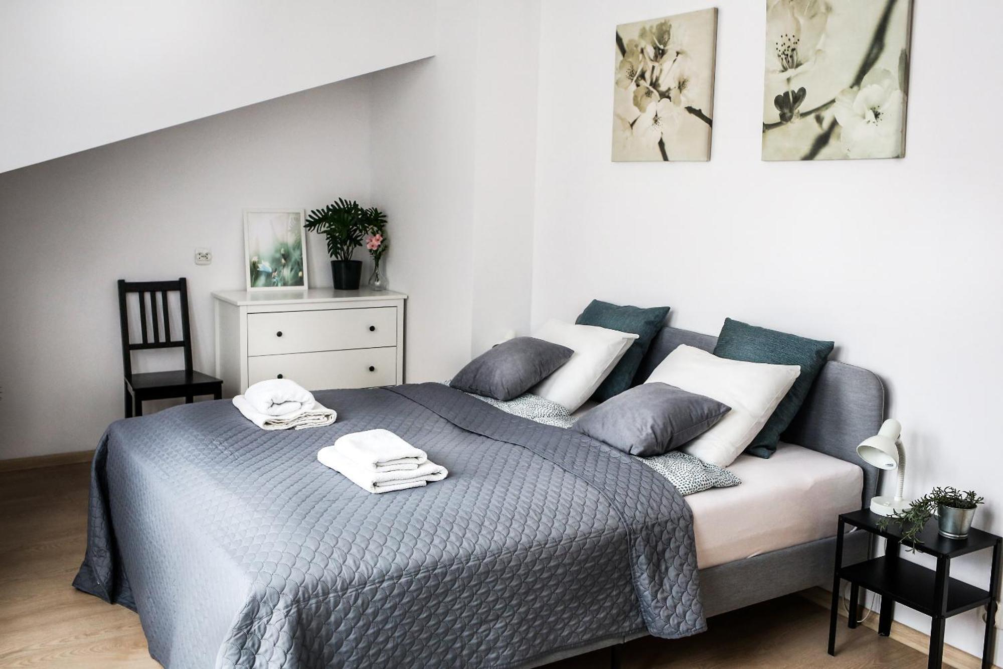 Fully-Furnished Apartment With Air Conditioning For Families, Cracow Old Town Kraków Eksteriør billede