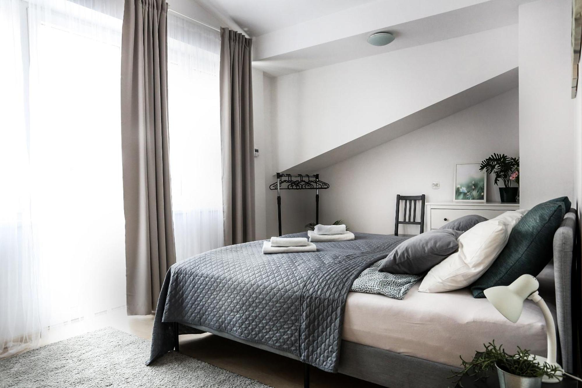 Fully-Furnished Apartment With Air Conditioning For Families, Cracow Old Town Kraków Eksteriør billede