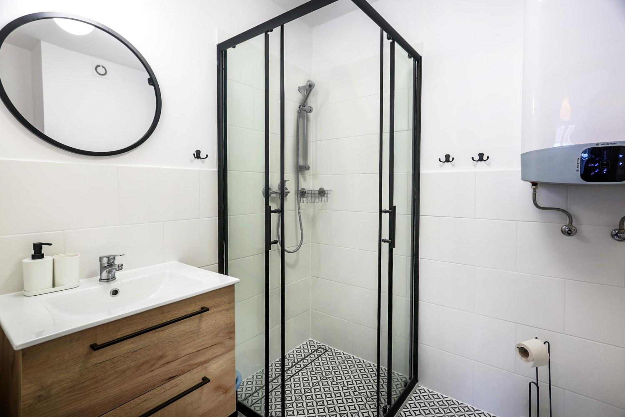 Fully-Furnished Apartment With Air Conditioning For Families, Cracow Old Town Kraków Eksteriør billede