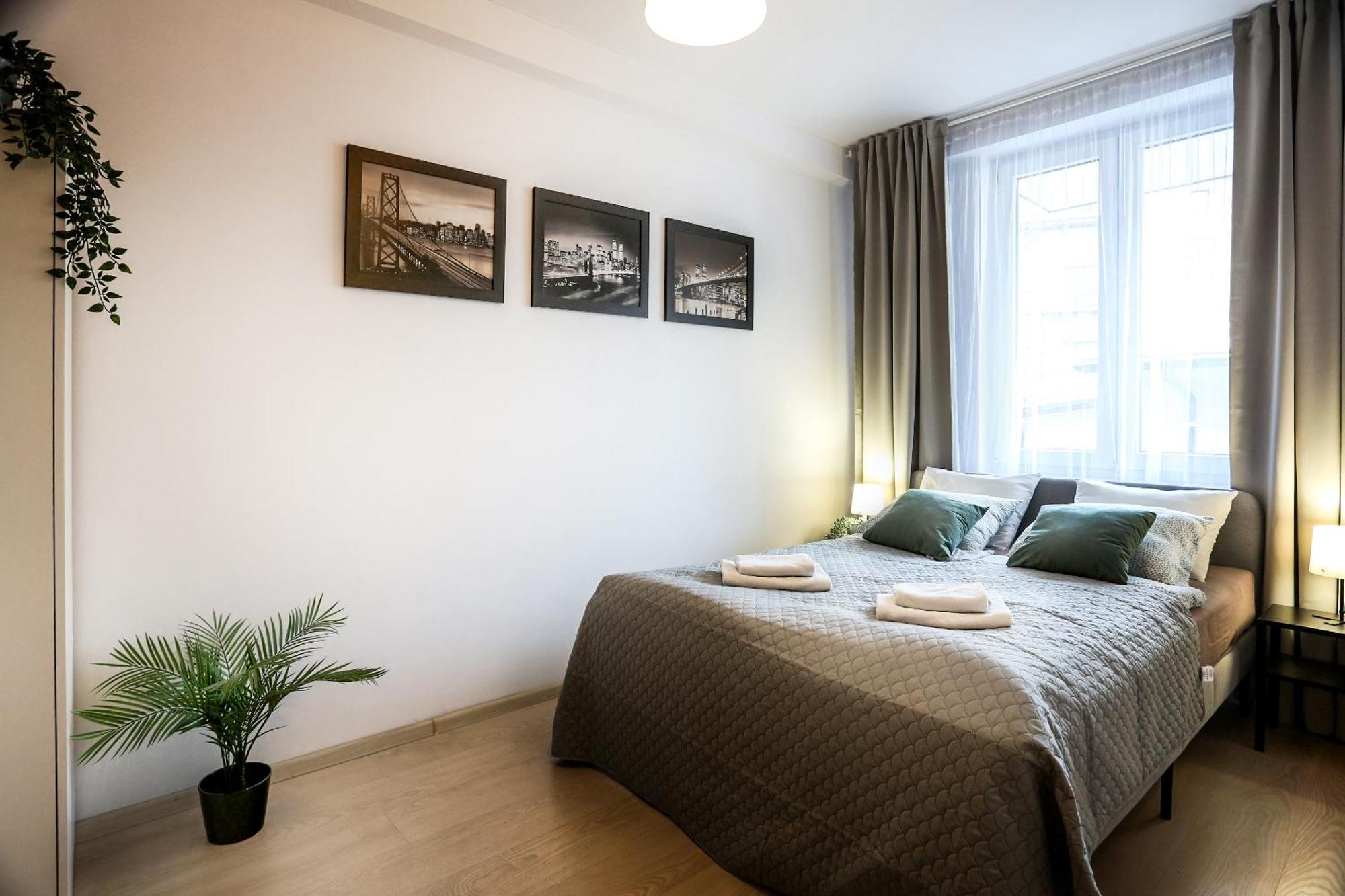 Fully-Furnished Apartment With Air Conditioning For Families, Cracow Old Town Kraków Eksteriør billede