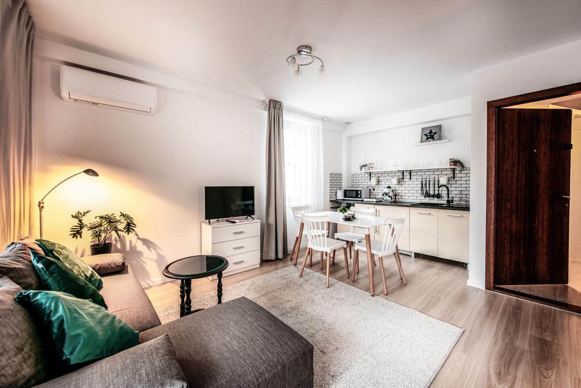 Fully-Furnished Apartment With Air Conditioning For Families, Cracow Old Town Kraków Eksteriør billede